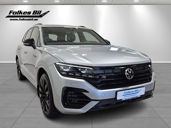 Volkswagen Touareg 2 of 5