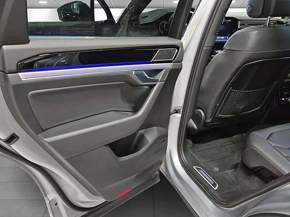 Volkswagen Touareg 25 of 28
