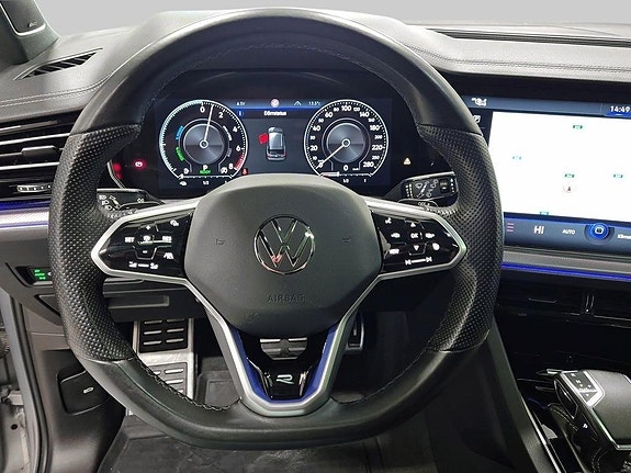 Volkswagen Touareg 9 of 28
