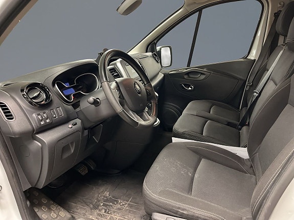 Renault Trafic 5 of 11