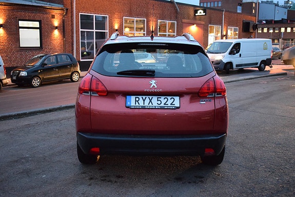 Peugeot 2008 4 of 5