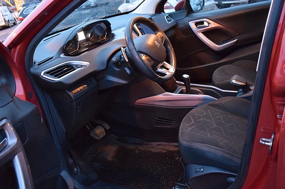 Peugeot 2008 7 of 10