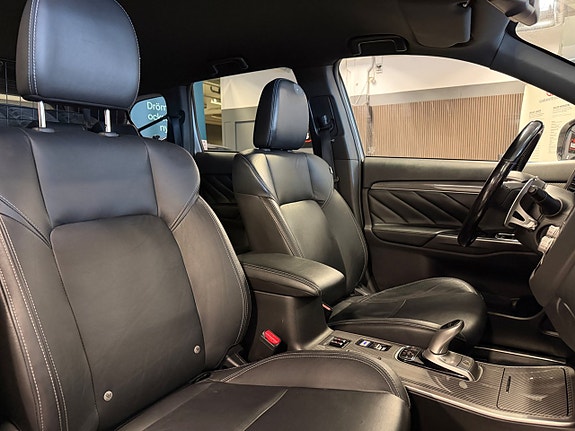 Mitsubishi Outlander 27 of 30