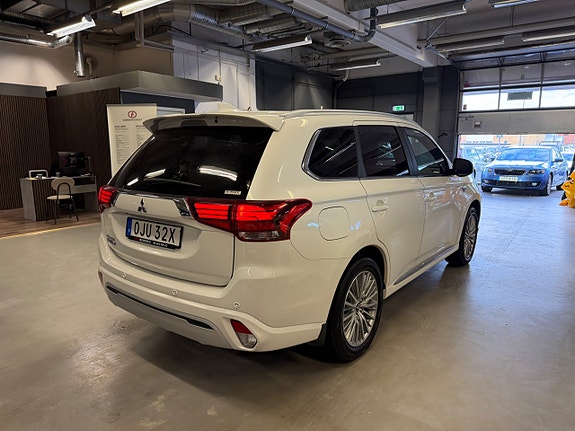 Mitsubishi Outlander 5 of 30