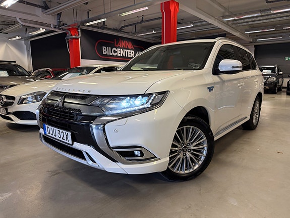 Mitsubishi Outlander 2 of 30