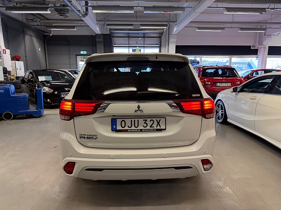 Mitsubishi Outlander 6 of 30