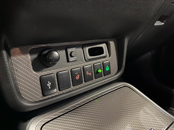 Mitsubishi Outlander 18 of 30