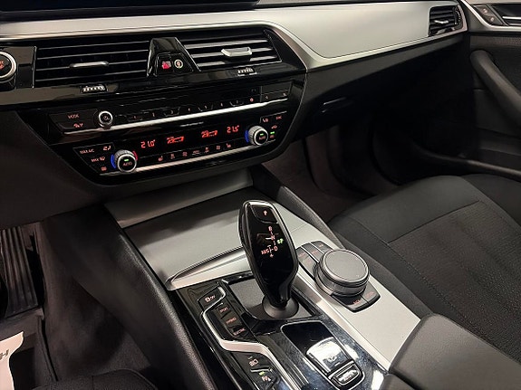 BMW 530e 18 of 21