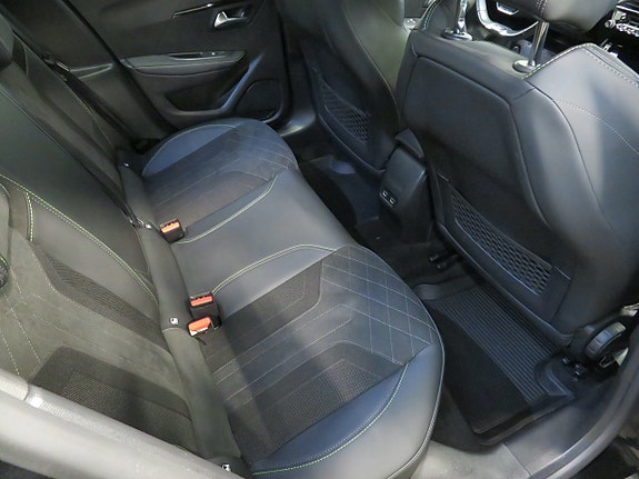 Peugeot 208 8 of 14