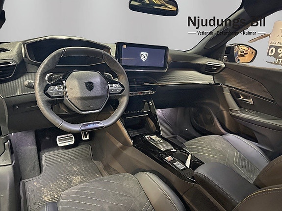 Peugeot e-2008 7 of 8