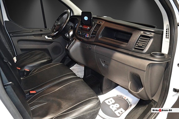 Ford Transit Custom 8 of 13