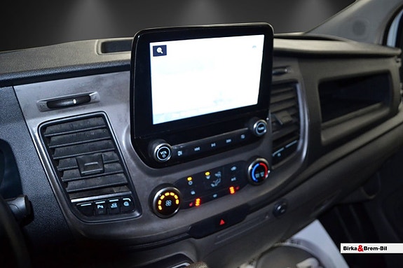 Ford Transit Custom 9 of 13