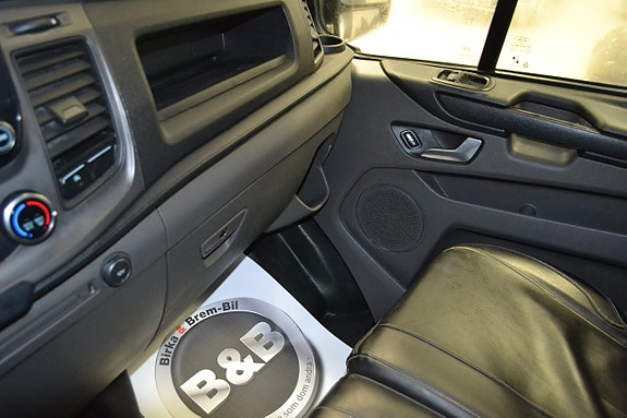 Ford Transit Custom 10 of 13