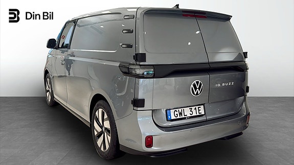 Volkswagen ID. Buzz 3 of 5