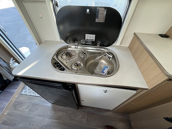 Carado V 337 Höga Långbäddar Solcell Cykelställ 3500kg 9 of 21