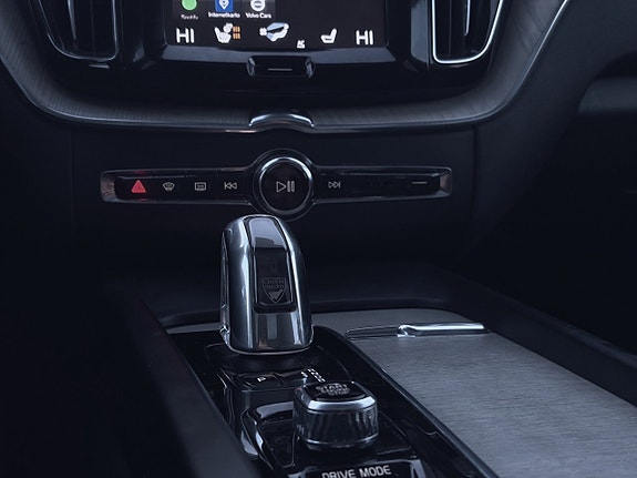 Volvo XC60 16 of 20