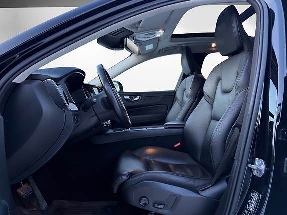 Volvo XC60 9 of 20
