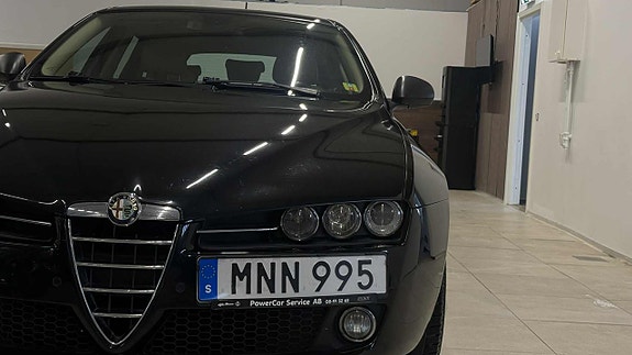 Alfa Romeo 159 3 of 20