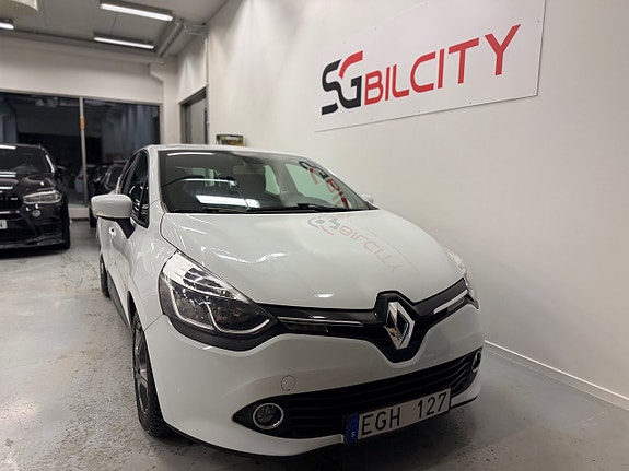 Renault Clio 2 of 5