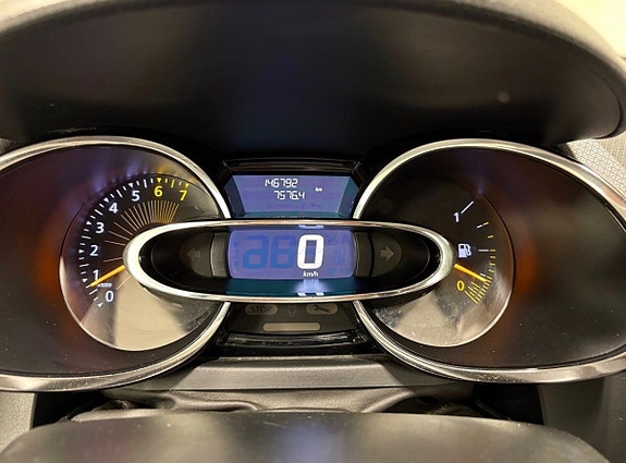 Renault Clio 20 of 21