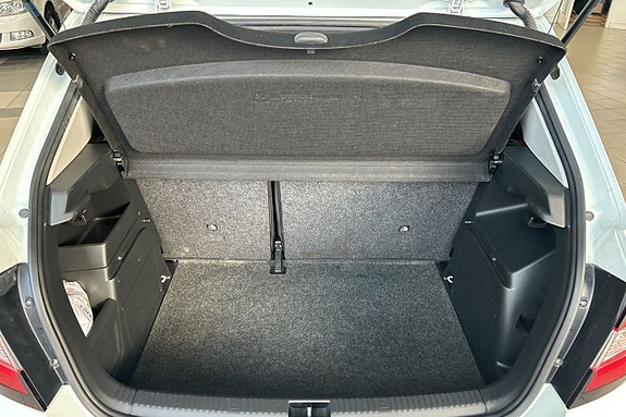 Skoda Fabia 14 of 28