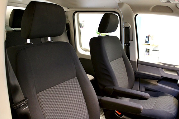 Volkswagen Transporter 12 of 13