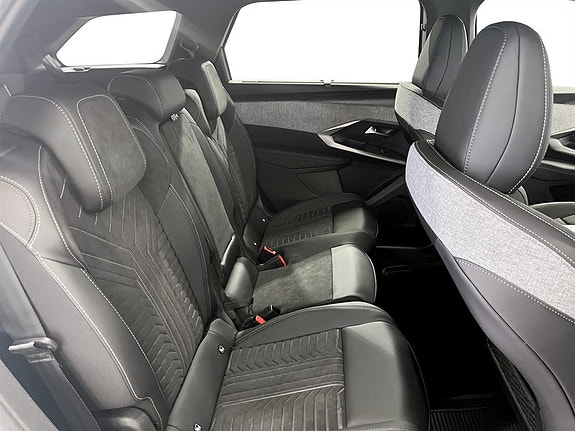 Peugeot 5008 12 of 14