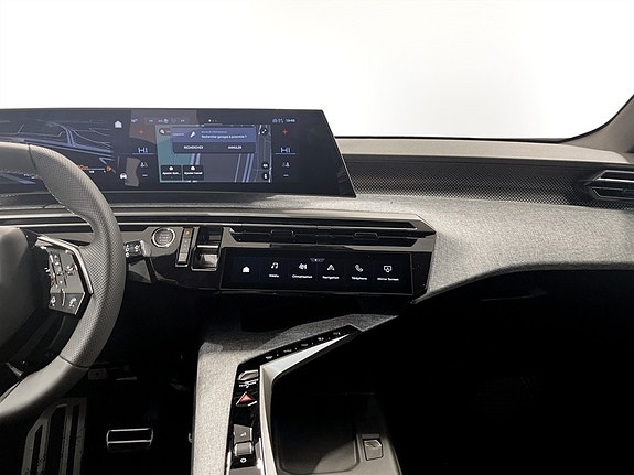 Peugeot 5008 9 of 14