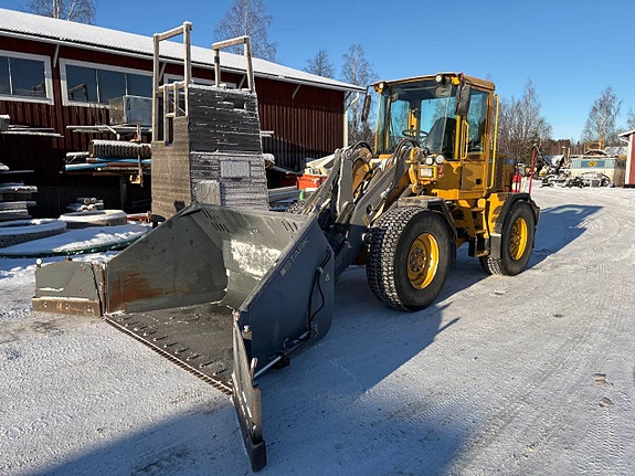 Volvo L50 D 50 kmh 4-spak centralsmörjning S&V momsad