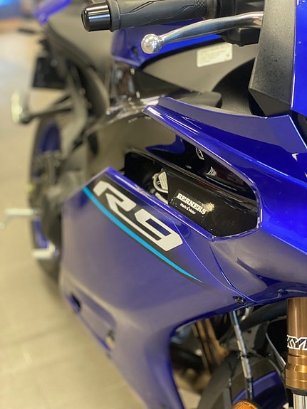 Yamaha YZF-R9 3 of 5