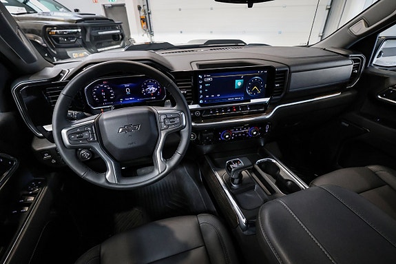 Chevrolet Silverado EV 20 of 30