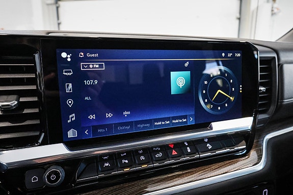 Chevrolet Silverado EV 26 of 30