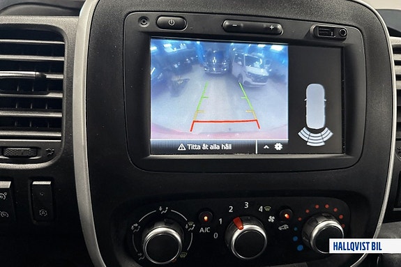 Renault Trafic 16 of 21