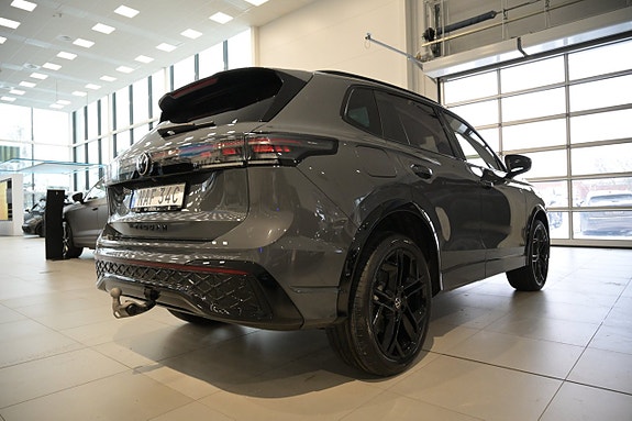 Volkswagen Tiguan 10 of 29