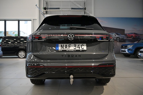 Volkswagen Tiguan 9 of 29
