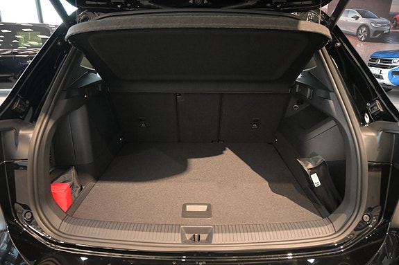 Volkswagen Tiguan 29 of 29
