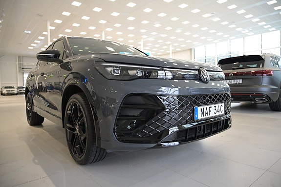 Volkswagen Tiguan 7 of 29