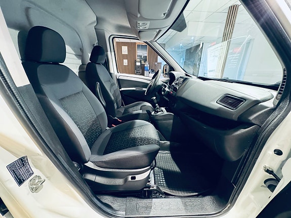 Fiat Doblo 12 of 13