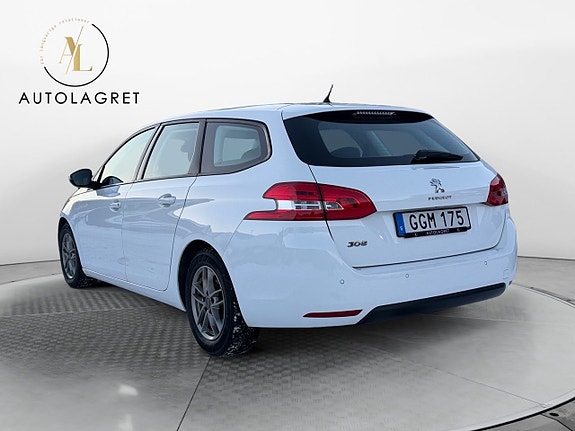 Peugeot 308 SW 4 of 5