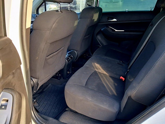 Chevrolet Orlando 12 of 14