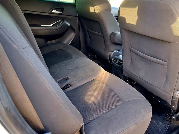 Chevrolet Orlando 11 of 14