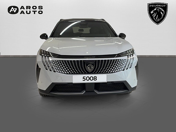 Peugeot 5008 2 of 5