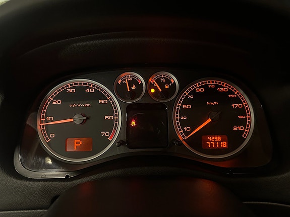Peugeot 307 9 of 17