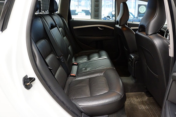 Volvo V70 9 of 20