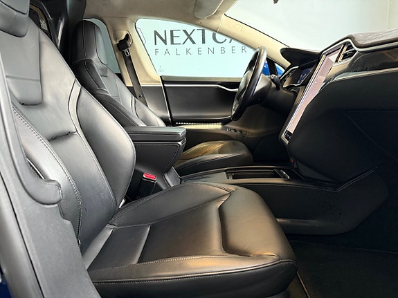 Tesla Model S 8 of 9