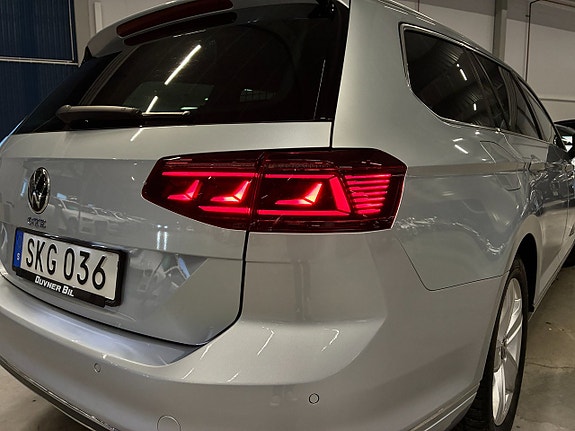 Volkswagen Passat 10 of 30