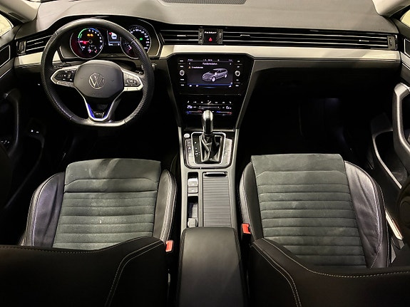 Volkswagen Passat 20 of 30