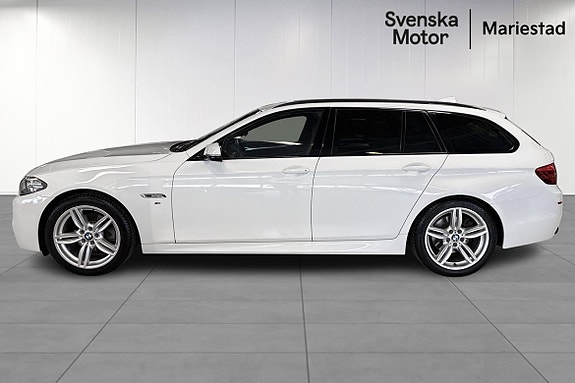 BMW 520d 3 of 5