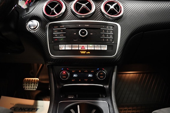 Mercedes-Benz A200 d 12 of 18