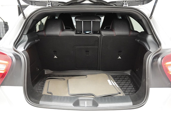 Mercedes-Benz A200 d 18 of 18